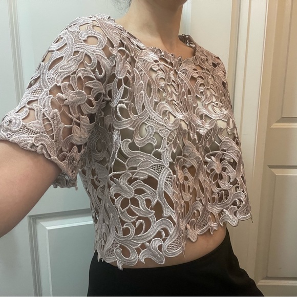 Cream lace crop top S - Picture 9 of 15